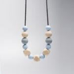 Collar Celeste y Gris Claro