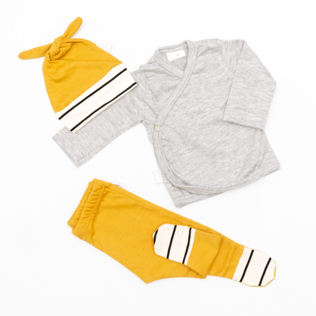 ajuar-prematuro-mostaza