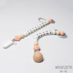 Porta chupete de silicona con dije Rosa